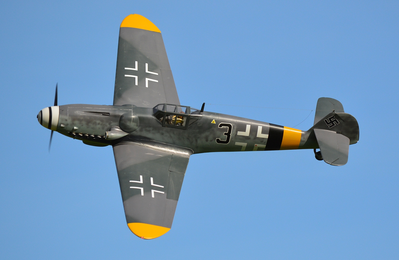  Dave Platt Bf109. Powered by Laser 160v    built by Trond Backmann - Norway